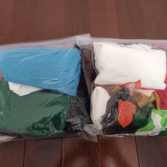 Lot of Felt Fabric Pieces and Scraps - Picture 4 of 6